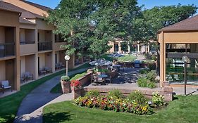 Courtyard Detroit Dearborn